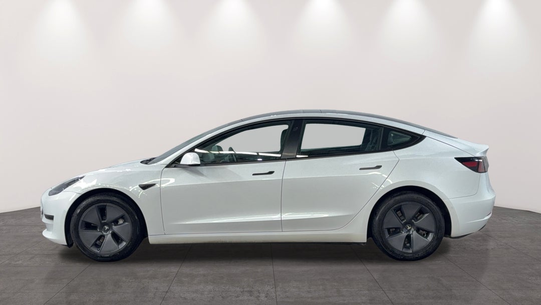 2021 Tesla Model 3 Standard Range Plus RWD, Automatic, 56712 km, Left Side View
