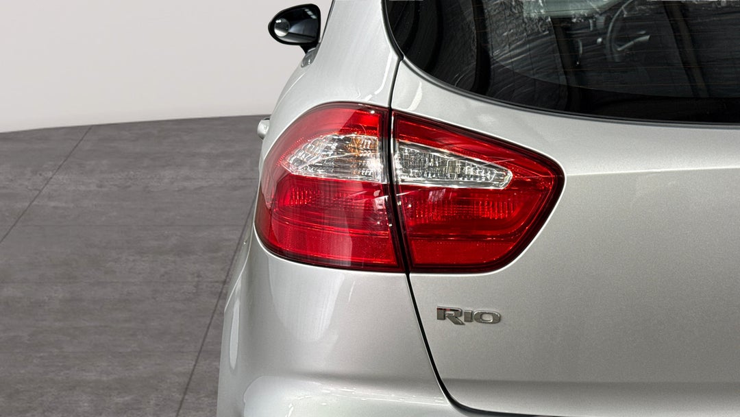 2016 Kia Rio S, Automatic, 130106 km, Badge (Boot Left Side)