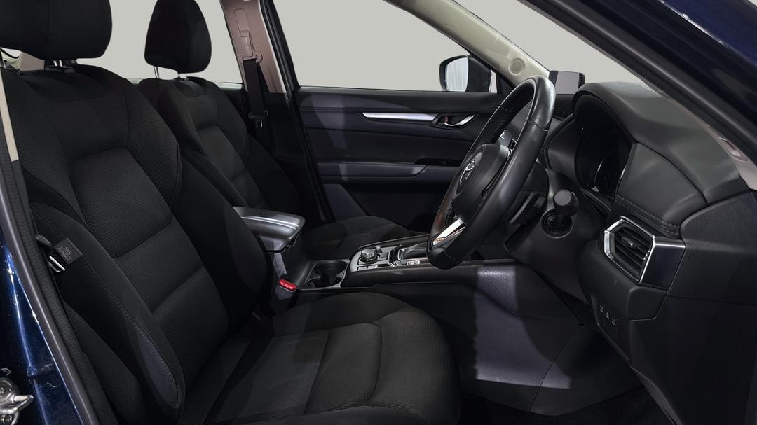 2023 Mazda CX-5 G25 Maxx Sport (FWD), Automatic, 48672 km, Right Side Front Door Cabin View