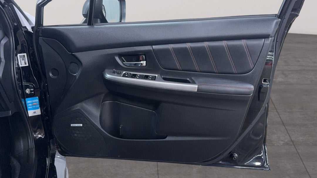 2017 Subaru WRX Premium (AWD), Manual, 132783 km, Speaker View