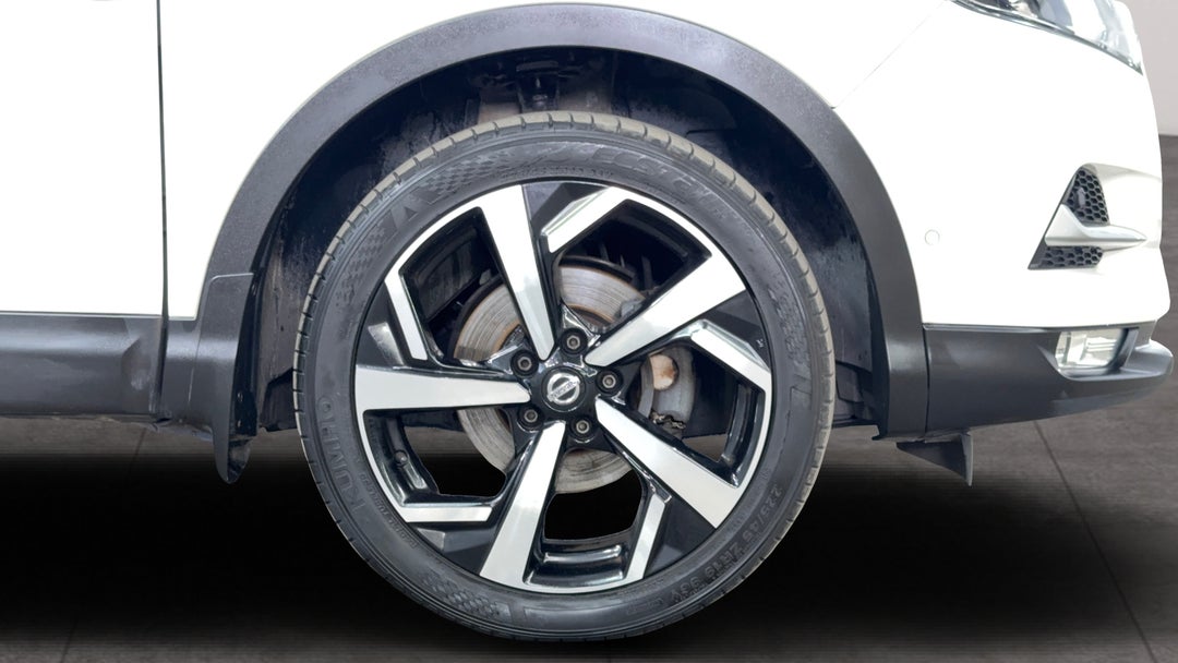 2018 Nissan Qashqai N-tec, Automatic, 109598 km, Right Front Wheel