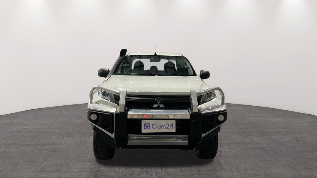 2018 Mitsubishi Triton Glx (4x4), Automatic, 78237 km, Front View