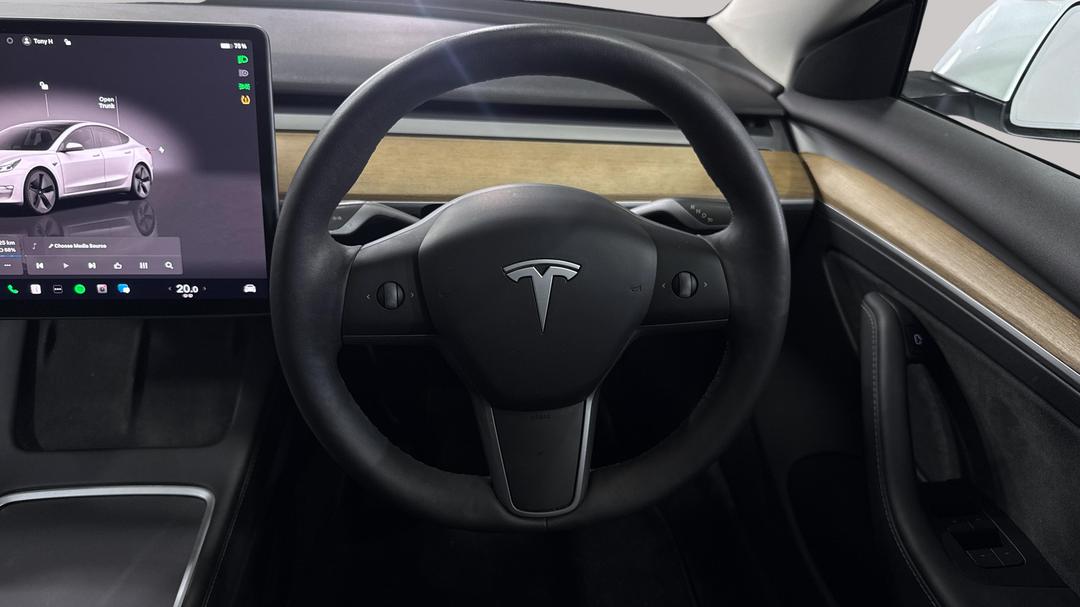 2022 Tesla Model 3 Rear-wheel Drive, Automatic, 43842 km, Steering Wheel Close-up