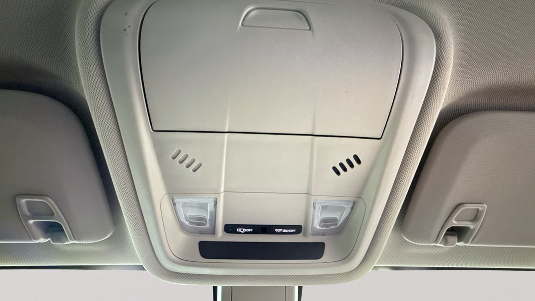 2017 Holden Commodore Lt, Automatic, 106446 km, On-Roof Controls/Sunglass holder