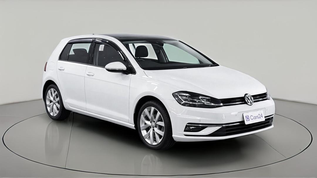 2019 Volkswagen Golf 110 Tsi Highline, Automatic, 81660 km, Right Front Diagonal (45- Degree) View
