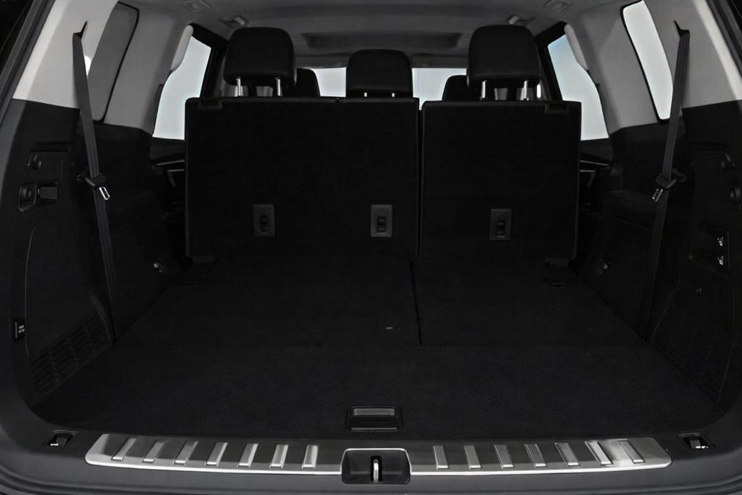 2022 LDV D90 Executive (4WD) D20, Automatic, 30953 km, Boot Inside View