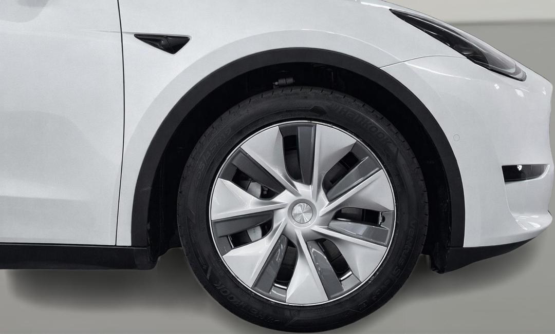 2022 Tesla Model Y Rear-wheel Drive, Automatic, 38164 km, Right Front Wheel