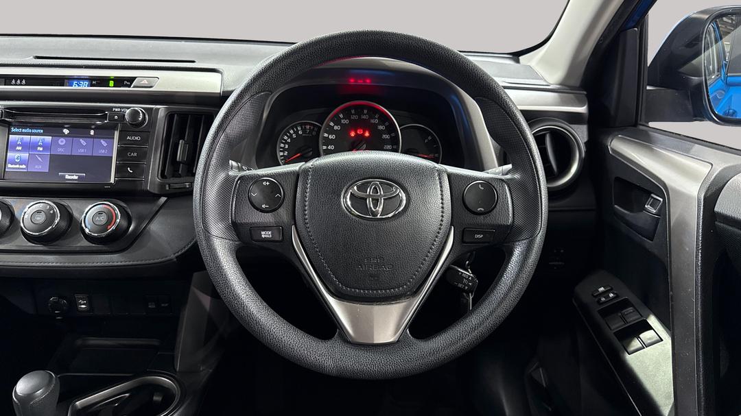 2017 Toyota RAV4 Gx (4x4), Automatic, 81238 km, Steering Wheel Close-up