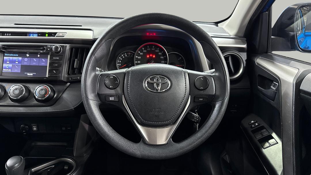 2017 Toyota RAV4 Gx (4x4), Automatic, 81238 km, Steering Wheel Close-up