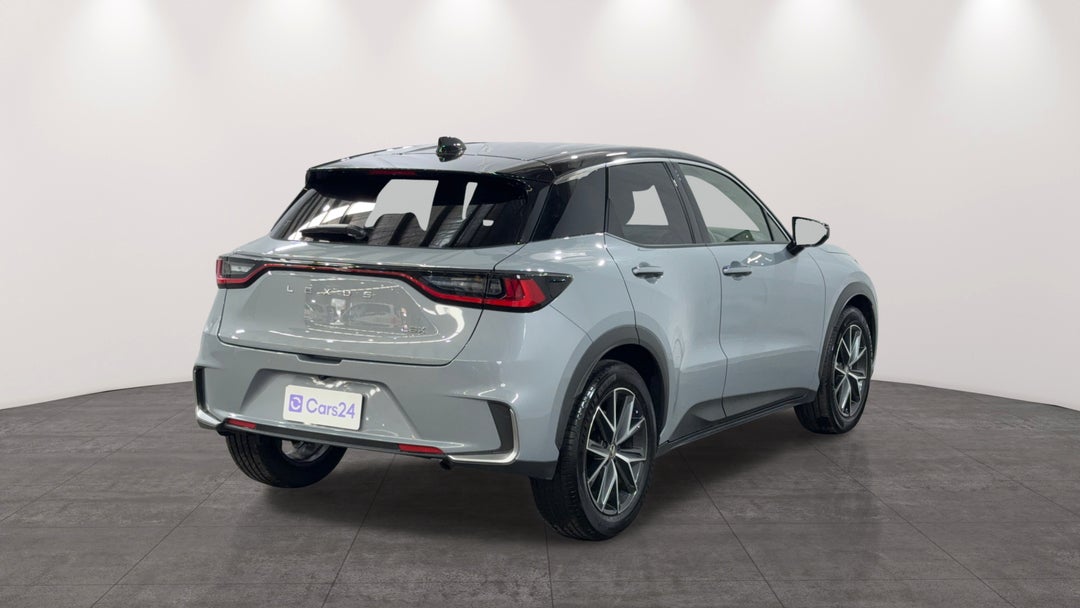 Right Back Diagonal (45- Degree) View