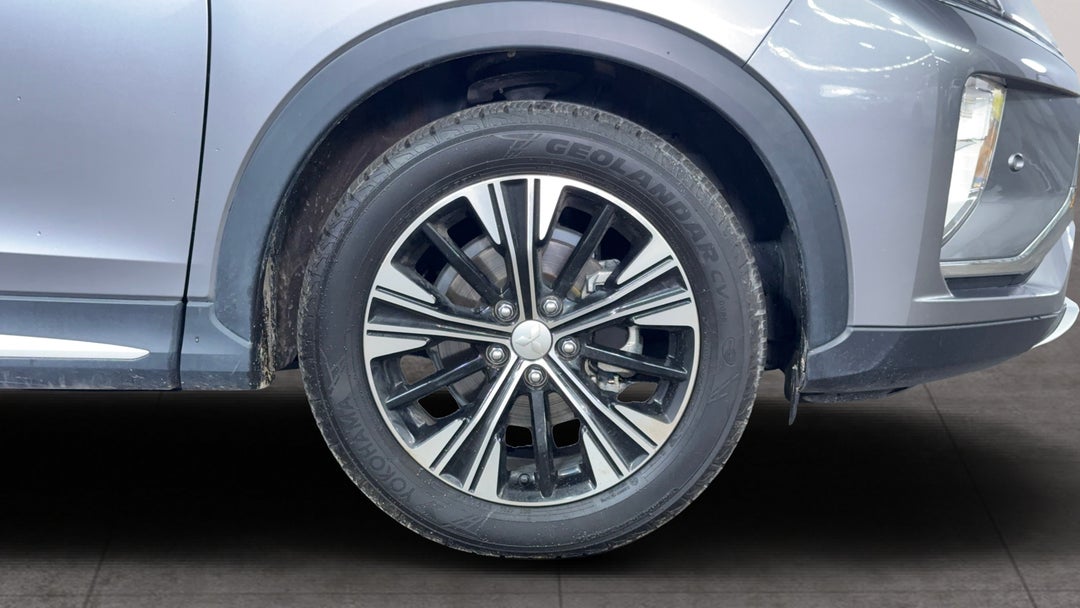 2018 Mitsubishi Eclipse Cross Exceed (2WD), Automatic, 60701 km, Right Front Wheel