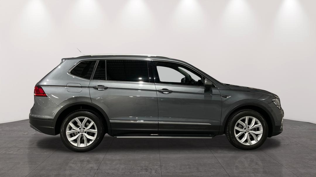 2019 Volkswagen Tiguan Allspace 110 Tsi Comfortline, Automatic, 83390 km, Right Side View