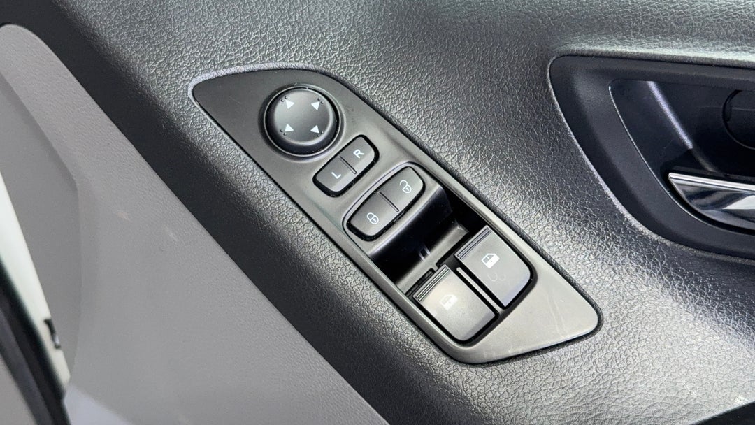 Drivers Side Door Panel Controls