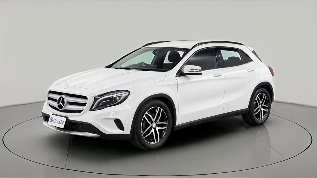2016 Mercedes-benz GLA 180, Automatic, 90592 km, Left Front Diagonal (45- Degree) View