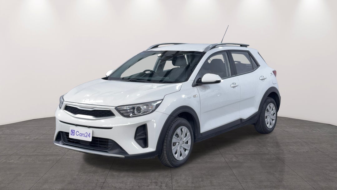 Left Front Diagonal (45- Degree) View