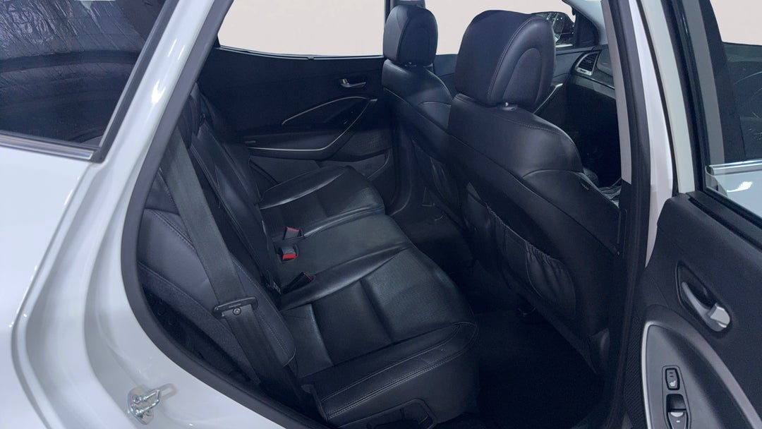 2013 Hyundai Santa Fe Highlander Crdi (4x4), Automatic, 140332 km, Right Side Rear Door Cabin View