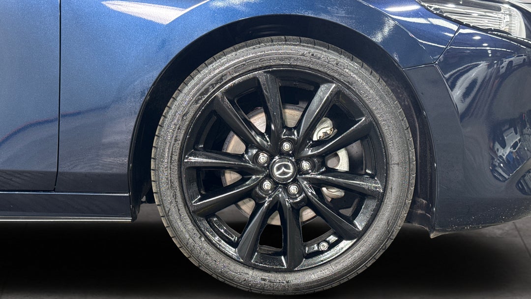 2022 Mazda 3 G25 Astina, Automatic, 26062 km, Right Front Wheel