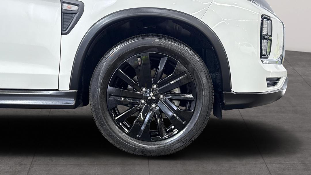 2023 Mitsubishi ASX Mr (2WD), Automatic, 16835 km, Right Front Wheel