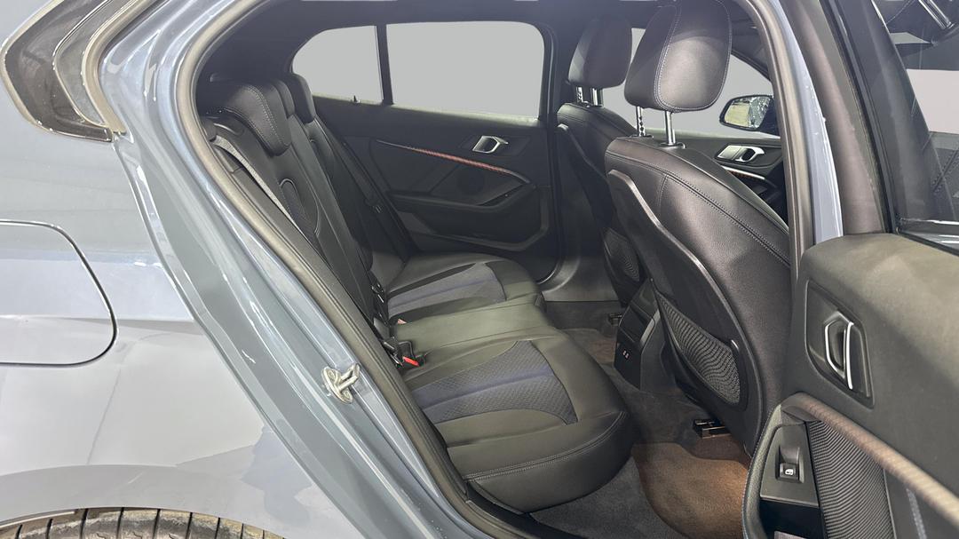 2020 BMW 1 18i M Sport, Automatic, 33680 km, Right Side Rear Door Cabin View