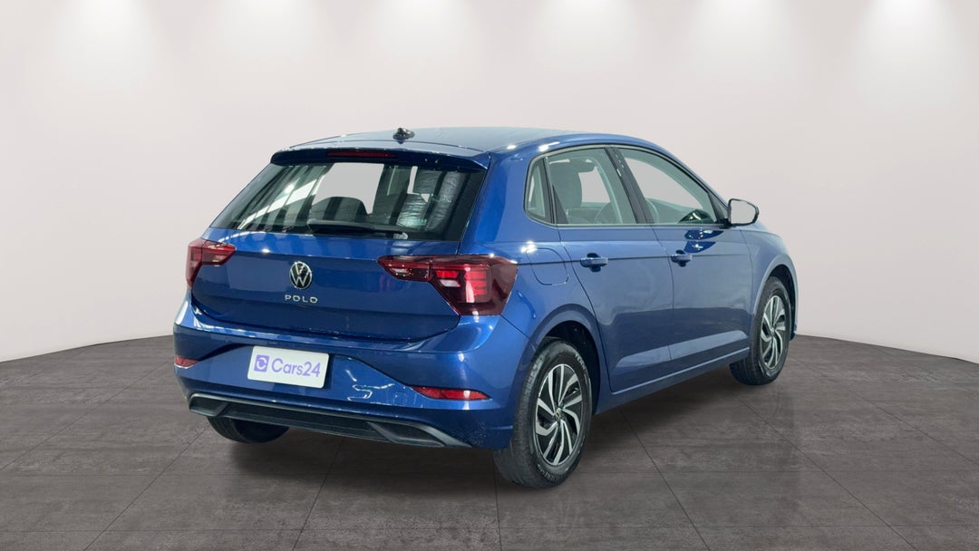 Right Back Diagonal (45- Degree) View