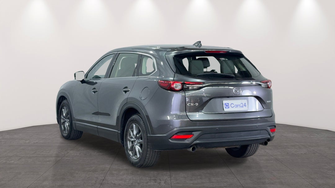 Left Back Diagonal (45- Degree) View