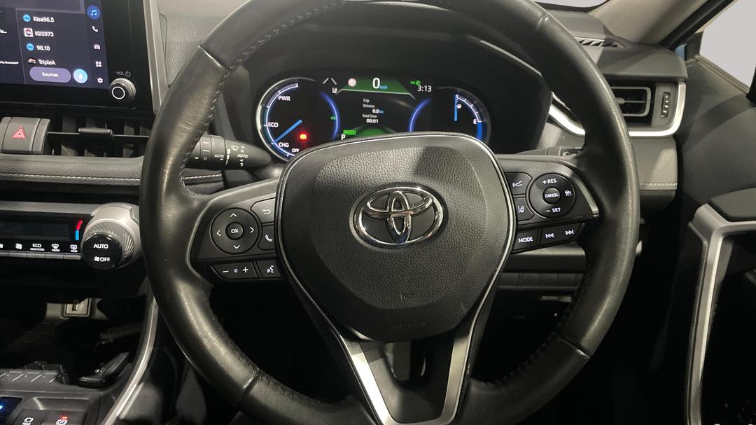 2023 Toyota RAV4 Gx (AWD) Hybrid, Automatic, 46424 km, Steering Wheel Close-up