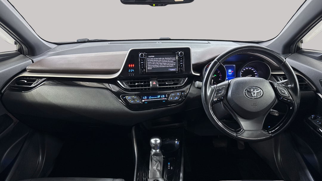 2017 Toyota C-HR Koba (AWD), Automatic, 107892 km, Dashboard View