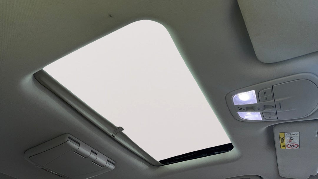 Interior Sunroof/Moonroof