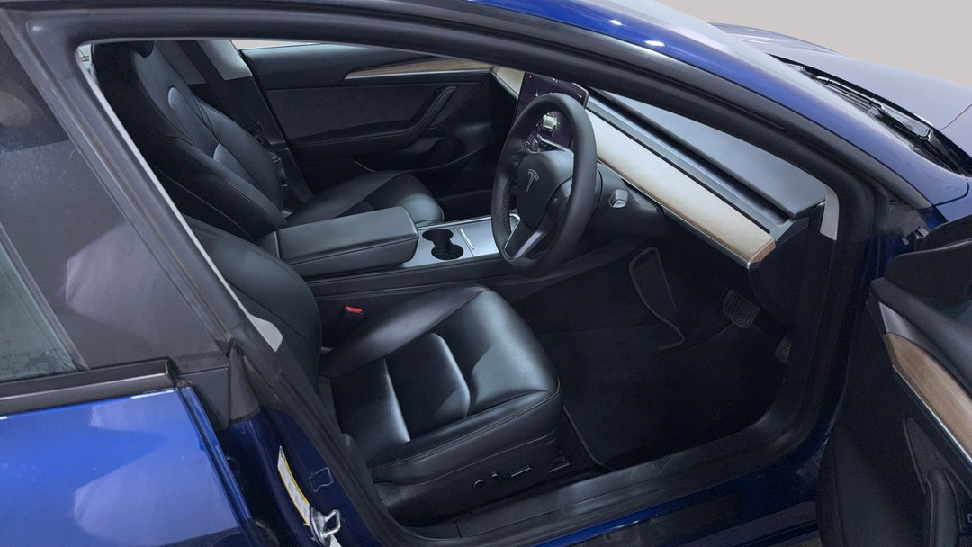 2022 Tesla Model 3 Rear-wheel Drive, Automatic, 65717 km, Right Side Front Door Cabin View