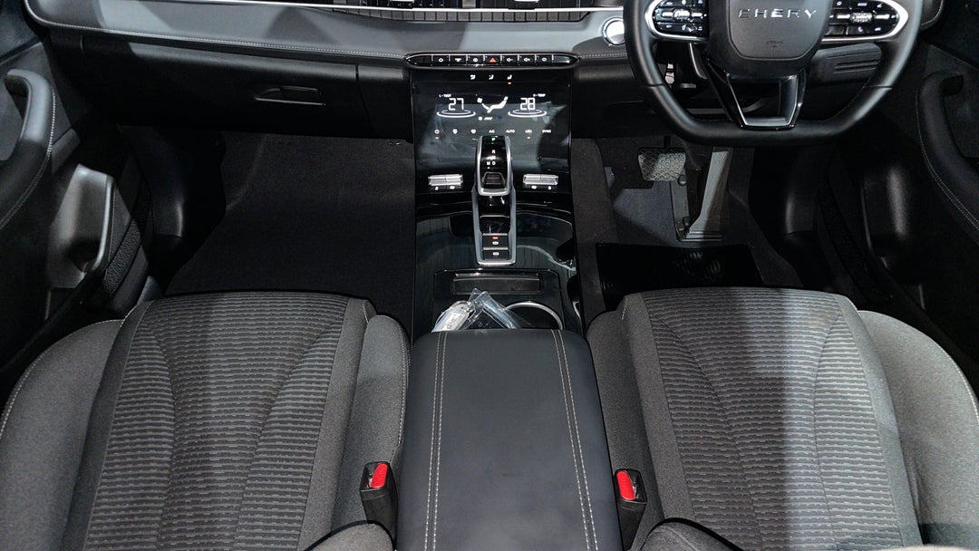 2025 Chery Tiggo 4 Pro Urban, Automatic, 6553 km, Center Console