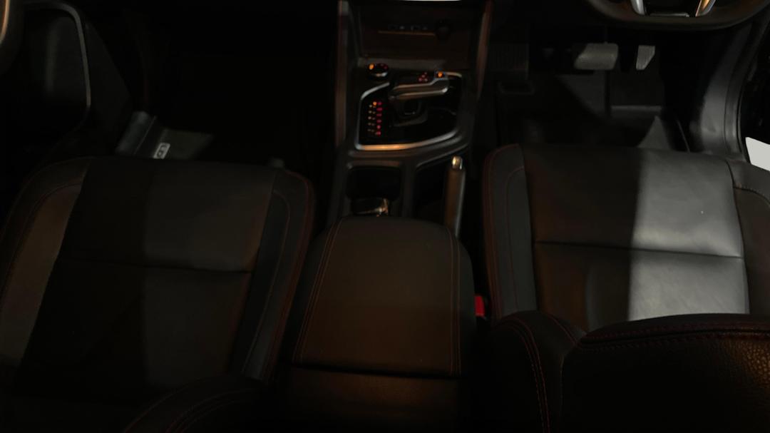 2023 LDV T60 Max Luxe (4x4), Automatic, 26318 km, Center Console
