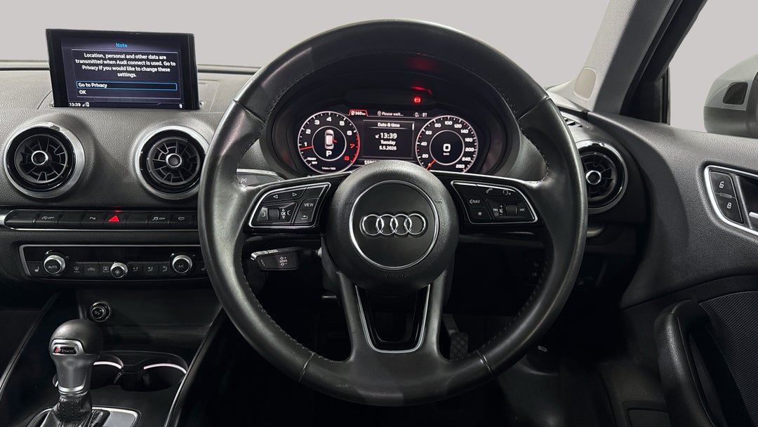 2019 Audi A3 35 Tfsi  (1.4 Tfsi Cod), Automatic, 55963 km, Steering Wheel Close-up