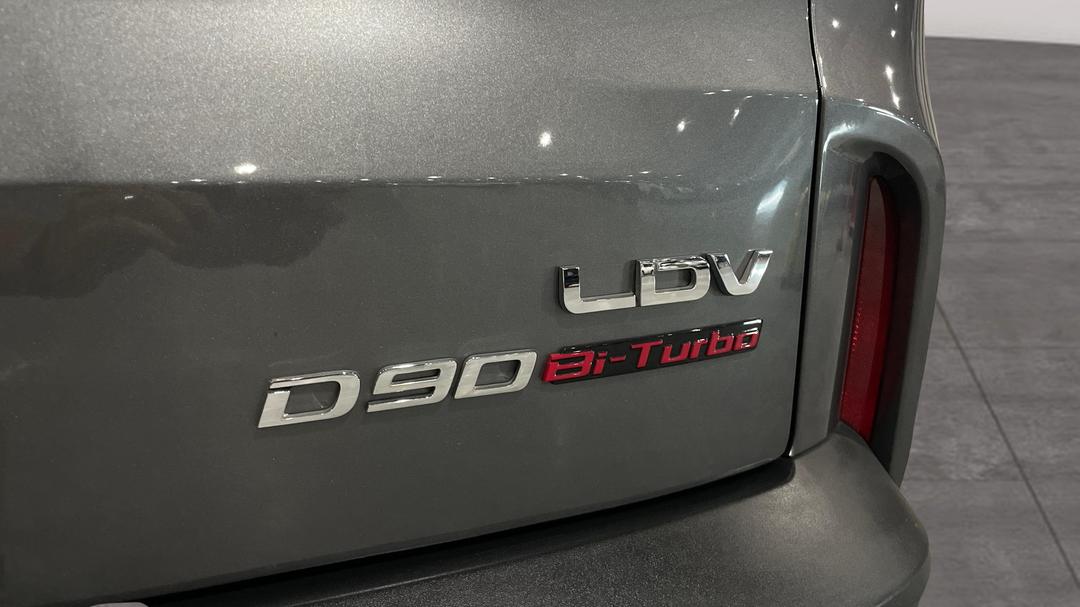 2023 LDV D90 Executive (4WD) D20, Automatic, 20006 km, Badge (Boot Right Side)