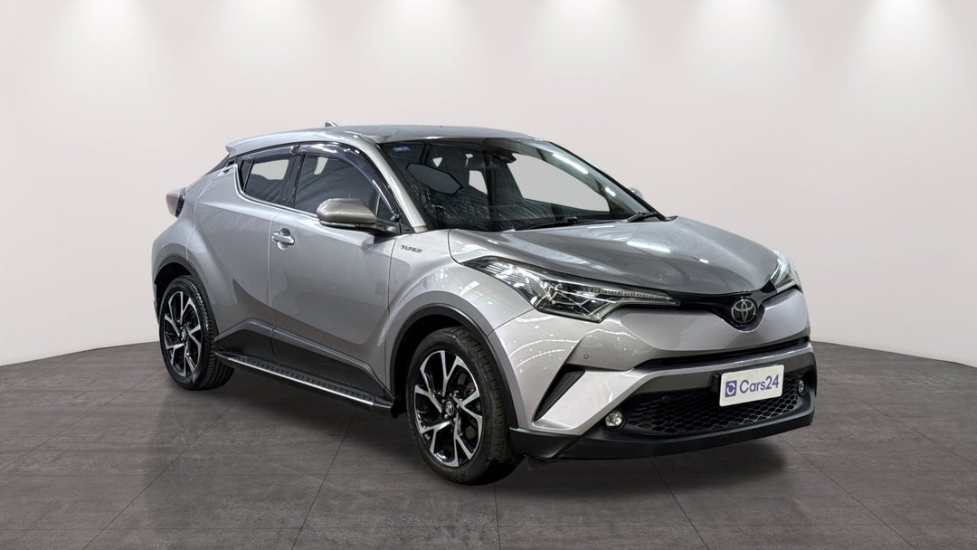 2017 Toyota C-HR Koba (AWD), Automatic, 107892 km, Right Front Diagonal (45- Degree) View