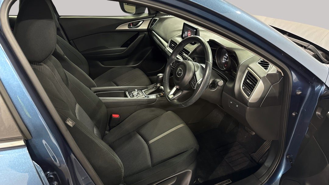 2018 Mazda 3 Maxx Sport, Automatic, 87722 km, Right Side Front Door Cabin View