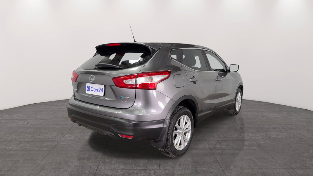 Right Back Diagonal (45- Degree) View