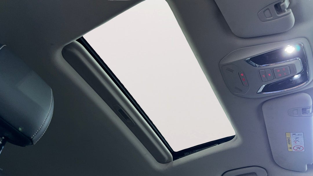 Interior Sunroof/Moonroof