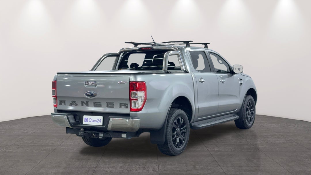 Right Back Diagonal (45- Degree) View