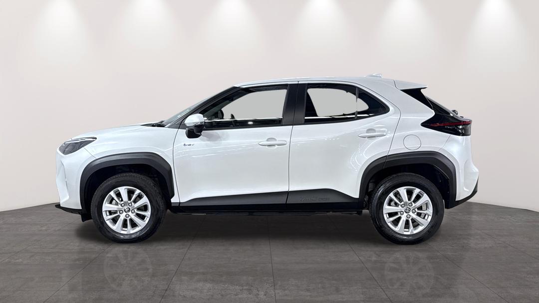 2024 Toyota Yaris Cross Gx Hybrid, Automatic, 26552 km, Left Side View