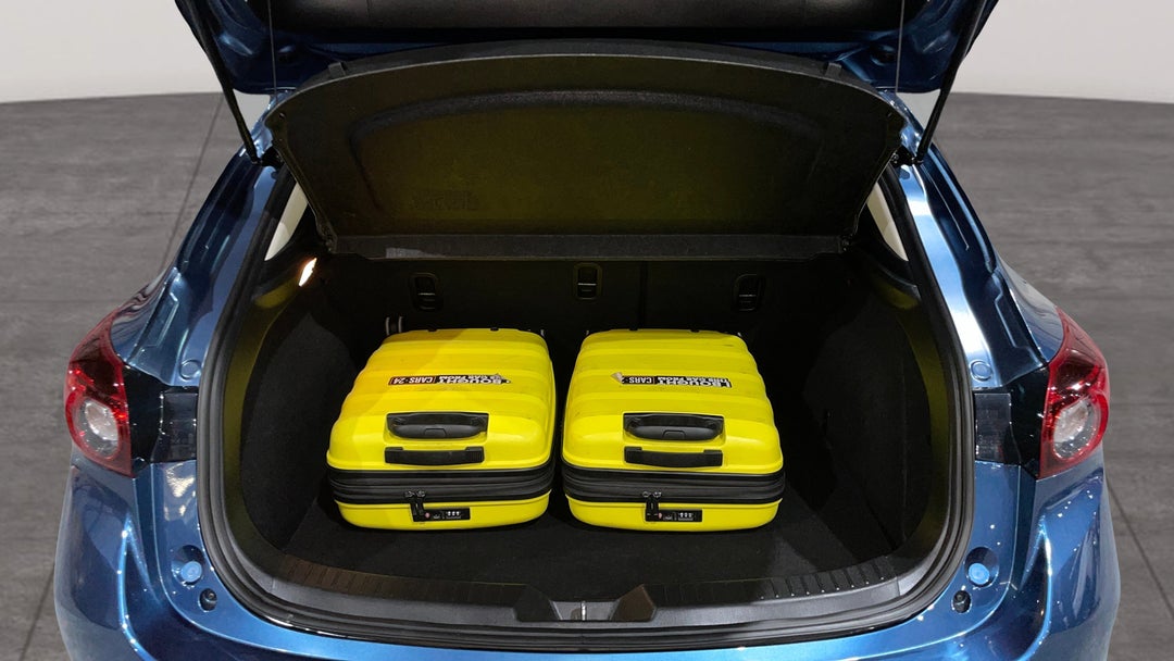 2018 Mazda Mazda3 Maxx Sport, Automatic, 23047 km, Boot Inside View with Luggage