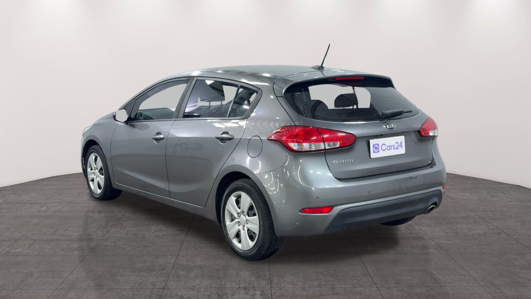 Left Back Diagonal (45- Degree) View