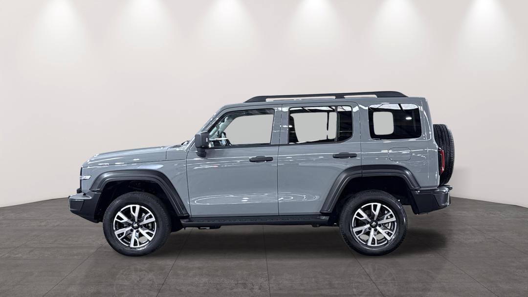 2025 GWM Tank 300 Ultra Diesel, Automatic, 27304 km, Left Side View