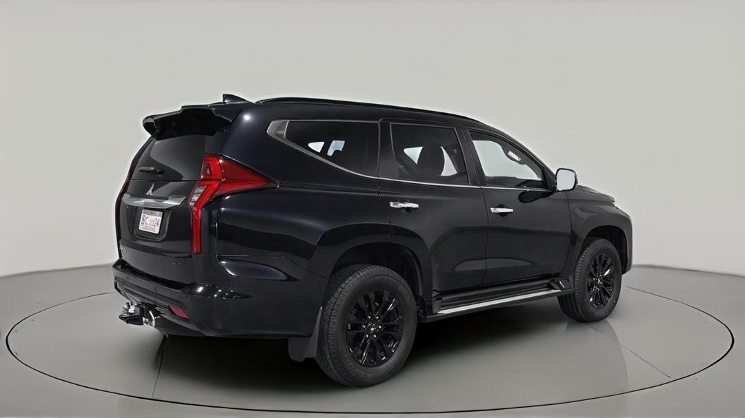 2023 Mitsubishi Pajero Sport Gsr (4WD) 7 Seat, Automatic, 35355 km, Right Back Diagonal (45- Degree) View