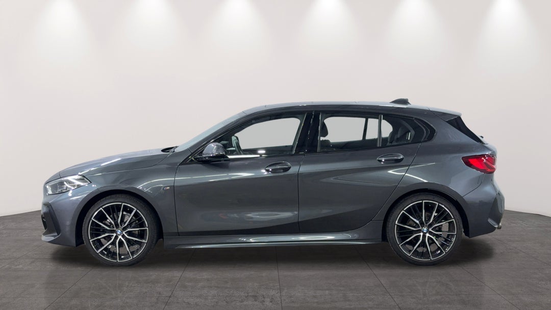 2020 BMW 1 18i M Sport, Automatic, 33346 km, Left Side View