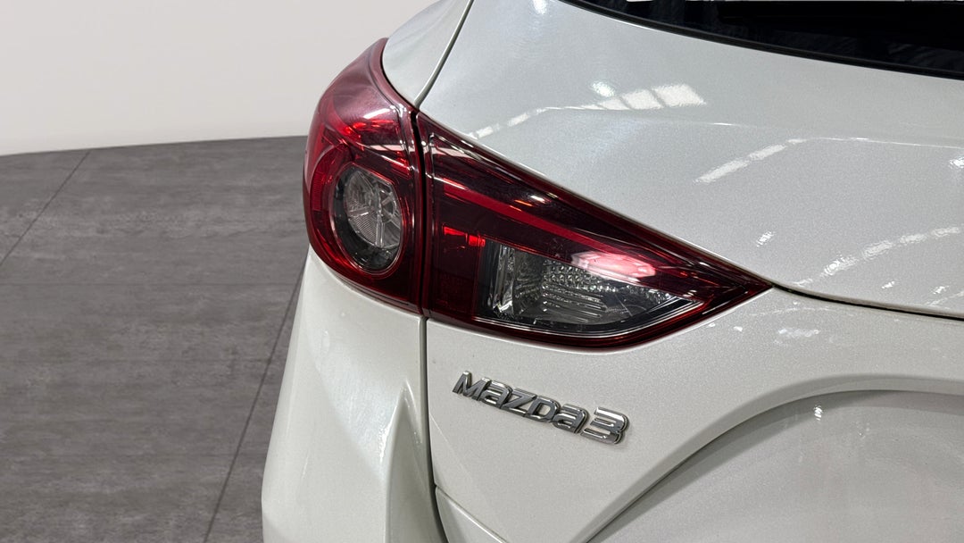 2015 Mazda 3 Neo, Automatic, 148362 km, Badge (Boot Left Side)