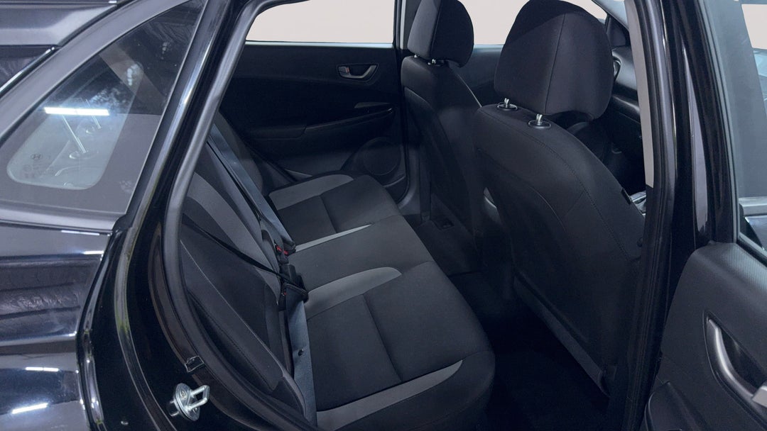 2019 Hyundai Kona Active (FWD), Automatic, 96333 km, Right Side Rear Door Cabin View