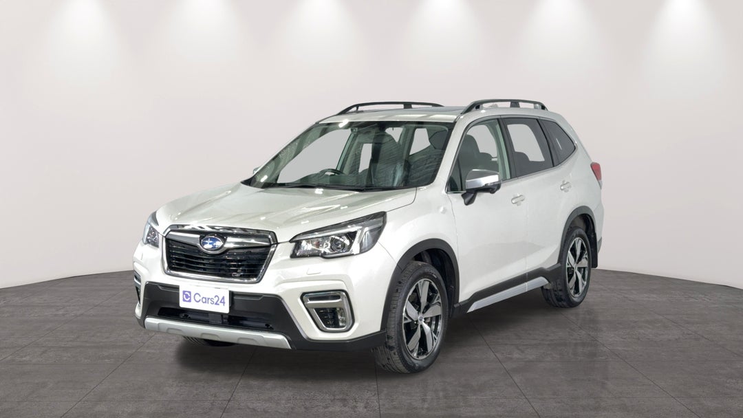 Left Front Diagonal (45- Degree) View