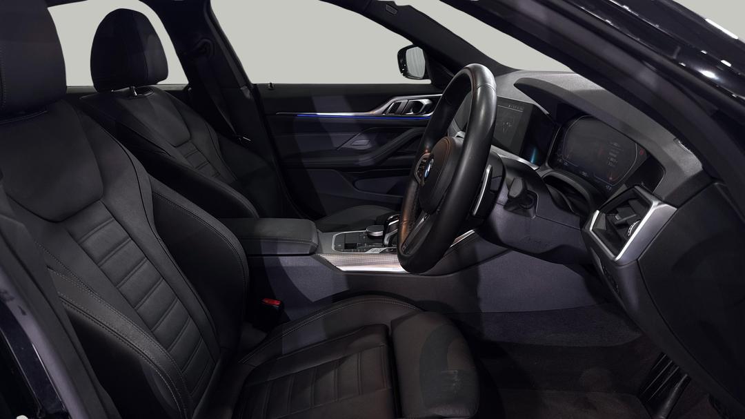 2021 BMW 4 20i M Sport Gran Coupe, Automatic, 15852 km, Right Side Front Door Cabin View