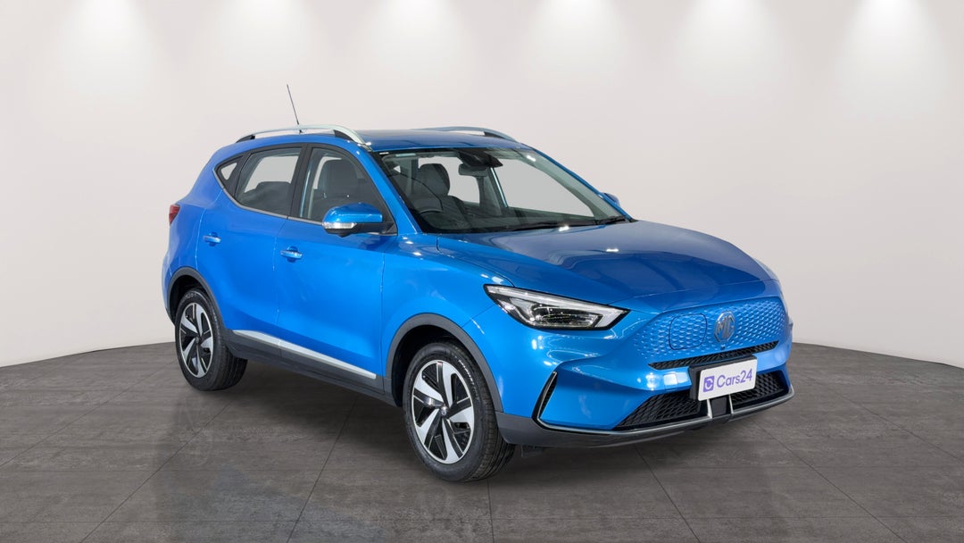 Right Front Diagonal (45- Degree) View