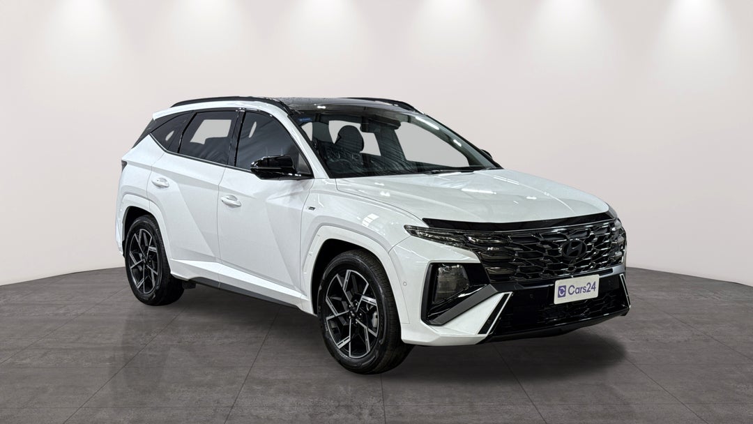 2025 Hyundai Tucson Premium N Line Hybrid (AWD), Automatic, 16163 km, Right Front Diagonal (45- Degree) View